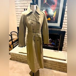 Banana Republic long trench coat. New without tags. Never worn.